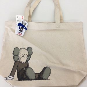 KAWS x uniqlo collaboration summer 2019 rare sold